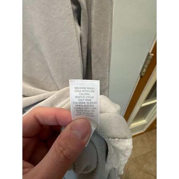 Women's Pure J. Jill Gray Velour Crushed Velvet V-Neck Long Sleeved Tunic Size L - Picture 4 of 11